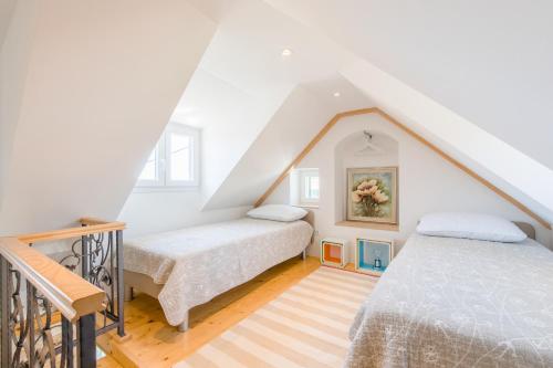 JeS Old Town Studio Apartment