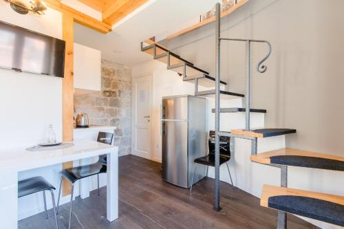 JeS Old Town Studio Apartment