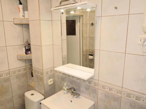Ванна кімната в Cozy apartment in Mi dzyzdroje for 4 people