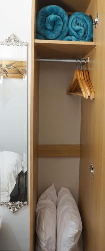 Luxury London house sleeps 13, 2 minutes to metro photo 23