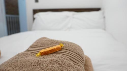 Luxury London house sleeps 13, 2 minutes to metro photo 34