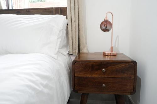 Luxury London house sleeps 13, 2 minutes to metro photo 13