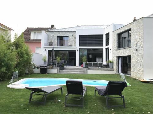 Photo de la galerie de l'établissement Un écrein de tranquillité au cœur de la ville, à Colombes