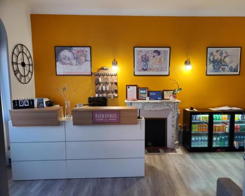 Παροχές για τσάι/καφέ στο Logis Hôtel Belle Etoile Vichy