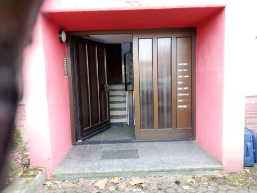 Exteriér nebo vchod ubytování Ferienwohnung Monteurwohnung Messewohnung Duisburg Süd Grenze Düsseldorf 6 Personen