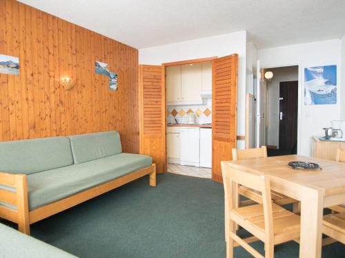 Appartement Tignes, 2 pièces, 4 personnes - FR-1-449-157の見取り図または間取り図