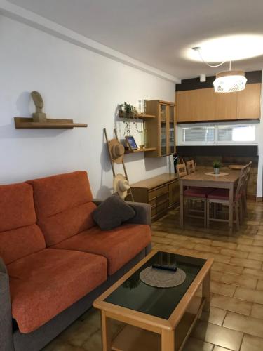 Posezení v ubytování APARTAMENTO CON PARQUING zona centro