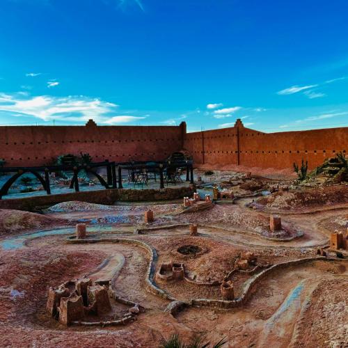a view of a construction site in front of a wall at COMPLEXE L'OASIS in Erfoud