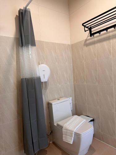 Ένα μπάνιο στο Luxe Nan Terrace View King Room