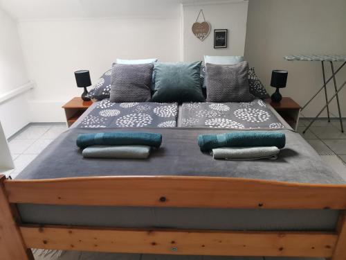 Apartman Rosé 3300 Eger, Céhmesterek udvara 11 kép - 3