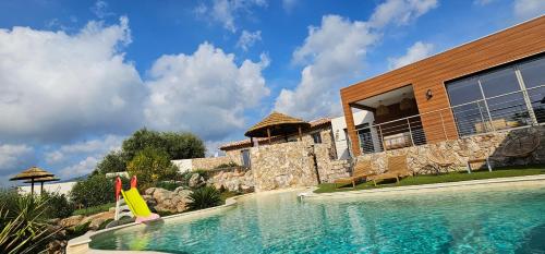 villas-majos : Magnifique villa vue mer à 3 minutes des plages