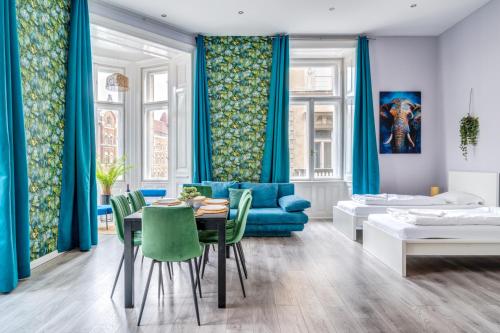 Downtown Delight - Erzsébet BLVD - 13 PPL 1073 Budapest, Erzsébet körút 30. 2. emelet 2B. kép - 3
