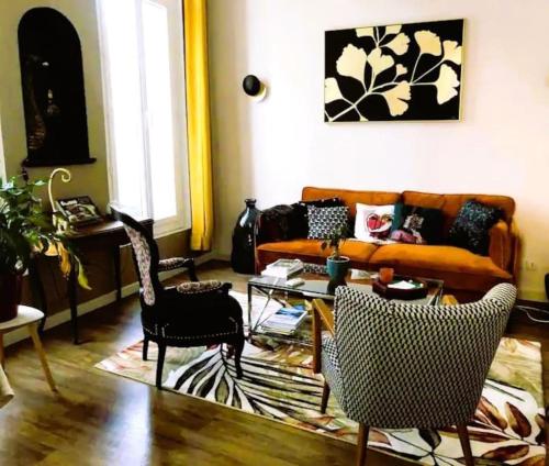 Maison de Maître avec grande terrasse au Centre-Ville