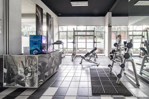 Fitness centrum a/nebo fitness zařízení v ubytování The Edge by Lia