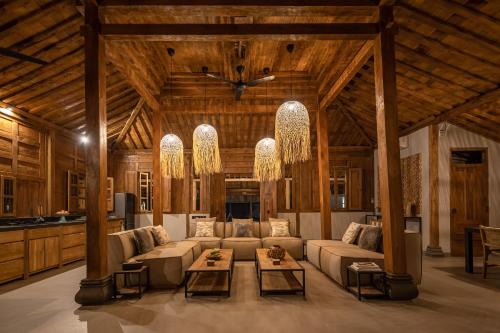 Fotografie z fotogalerie ubytování Villa Lawas - Private Retreat v destinaci Gawok