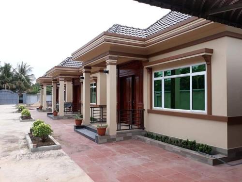 a small house is important to have a good design at Serei Saophoan Villa Homestay in Sisophon 