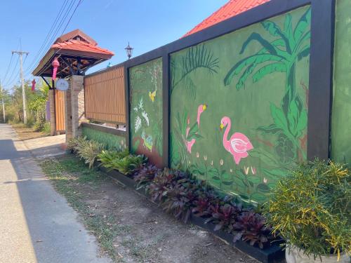 Fotografie z fotogalerie ubytování บ้านสวนแดงจินดา Baan Suan Dang Jinda v destinaci Chiang Mai