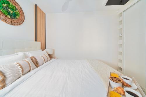 MSM Los Patos Tropicana - Seaside Retreat with Terrace, Seaview & Smart Home