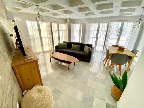 TV a/nebo společenská místnost v ubytování Apartamento 4pax en pleno centro Plaza Salvador