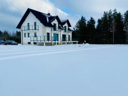 Apartamenty Przełom Białki - plac zabaw, wiata grillowa semasa musim sejuk