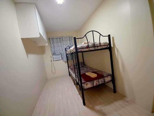 Postel nebo postele na pokoji v ubytování 2020 Travelers Inn