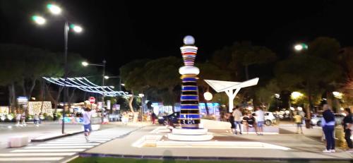 a pole in the middle of a street at night at Casa Felix in Giulianova