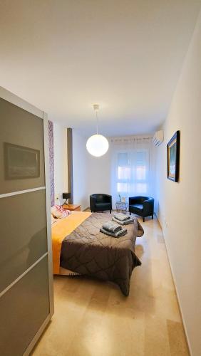 Palm Square - One minute from the sea!