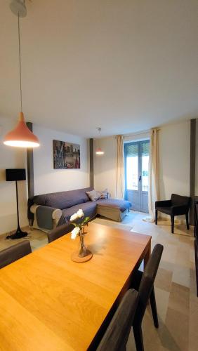 Palm Square - One minute from the sea!