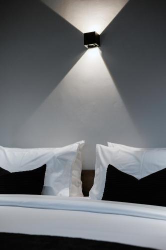 Una cama o camas en una habitación de BedTime Hotel Samui