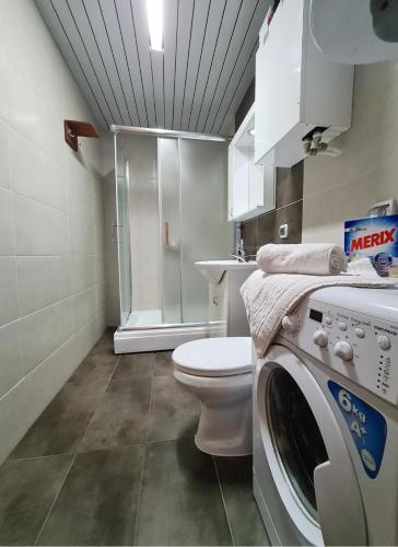 Un baño de Urban Hostel & Apartments