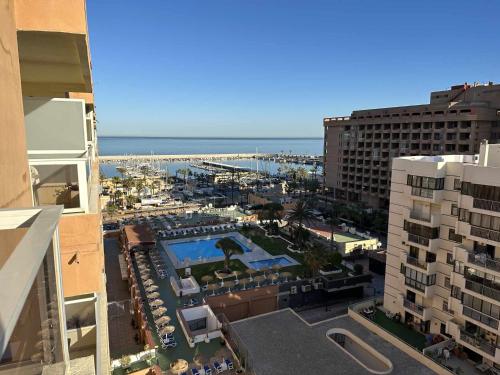 Estudio PYR privado con vistas al mar