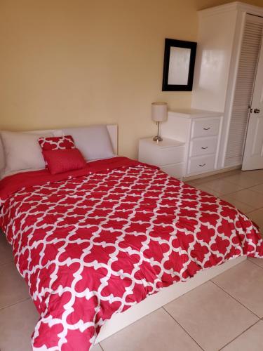 Ένα ή περισσότερα κρεβάτια σε δωμάτιο στο Yacht View Apartments