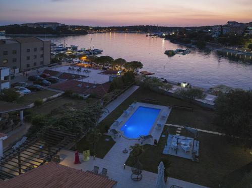 Sunny Finca just 10 Meters to the Sea