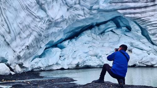的住宿－HOTEL PHUYUTARKI，拍冰川照片的人