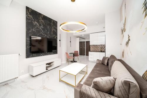 ANS Hanza Tower Apartment No 533 - Swimming pool, sauna, jacuzzi, viewing terrace