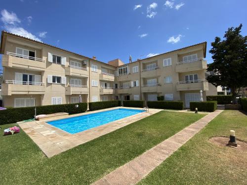 Xiprer, Apartment