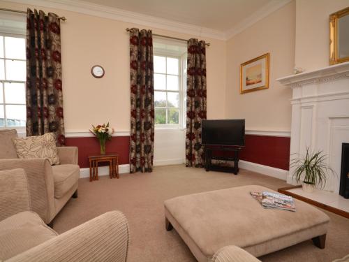 Χώρος καθιστικού στο 2 Bed in St Austell TVISS