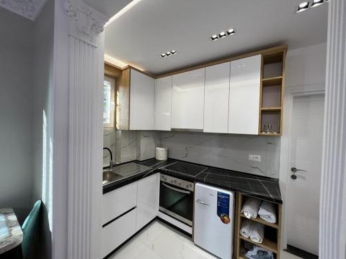Leti Apartments M.Shyri2 - Image 5