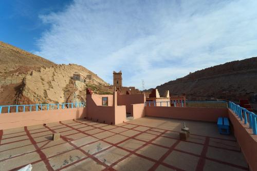 a view of a building on top of a mountain at ACHAHOUD CHEz LA BELLE FIBULLE in Aït Fars