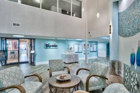 The Scallop by Brightwild-Beachfront Condo photo 21