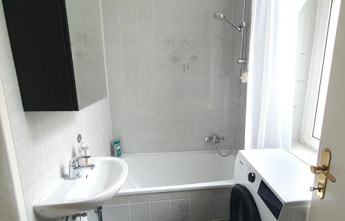 Suite in imperial design, central location