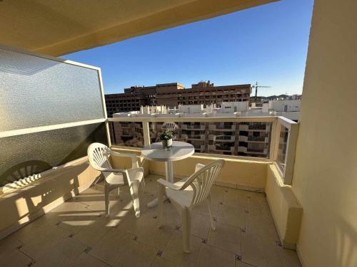 Estudio PYR privado frente al puerto de Fuengirola