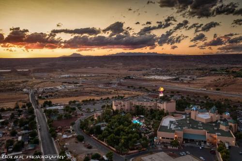 an aerial view of a city at sunset at Golfer’s Oasis Condominium at Hawk Ridge in Mesquite