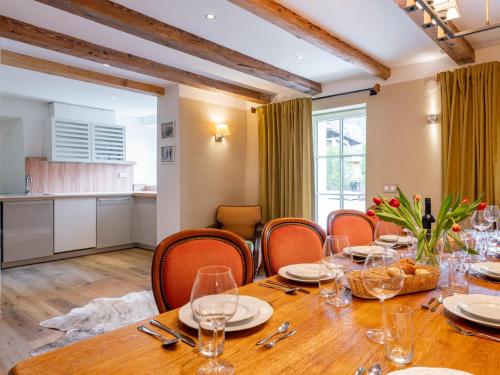 Biber Art Apartment 2