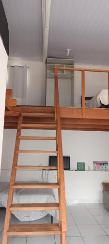 Palanda nebo palandy na pokoji v ubytování G.LO Loft AP 04