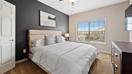 Posteľ alebo postele v izbe v ubytovaní Landing Modern Apartment with Amazing Amenities (ID8439X05)