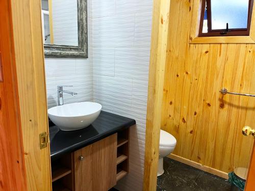 Un baño de Cabañas Kalinaw