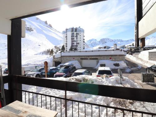 Studio rénové Proche pistes et commerces Balcon et WIFI
