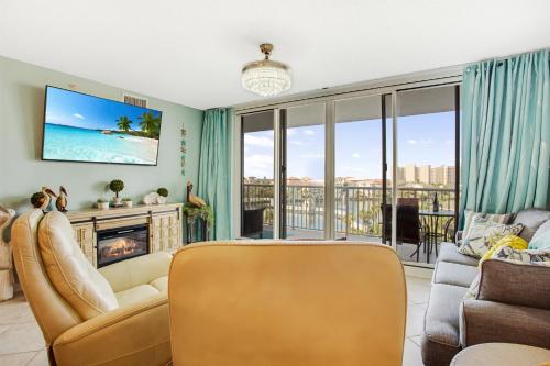 Pelican Beach Paradise! photo 16