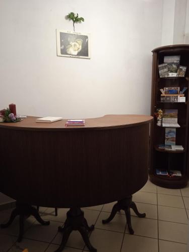 Knihovna v apartmánu